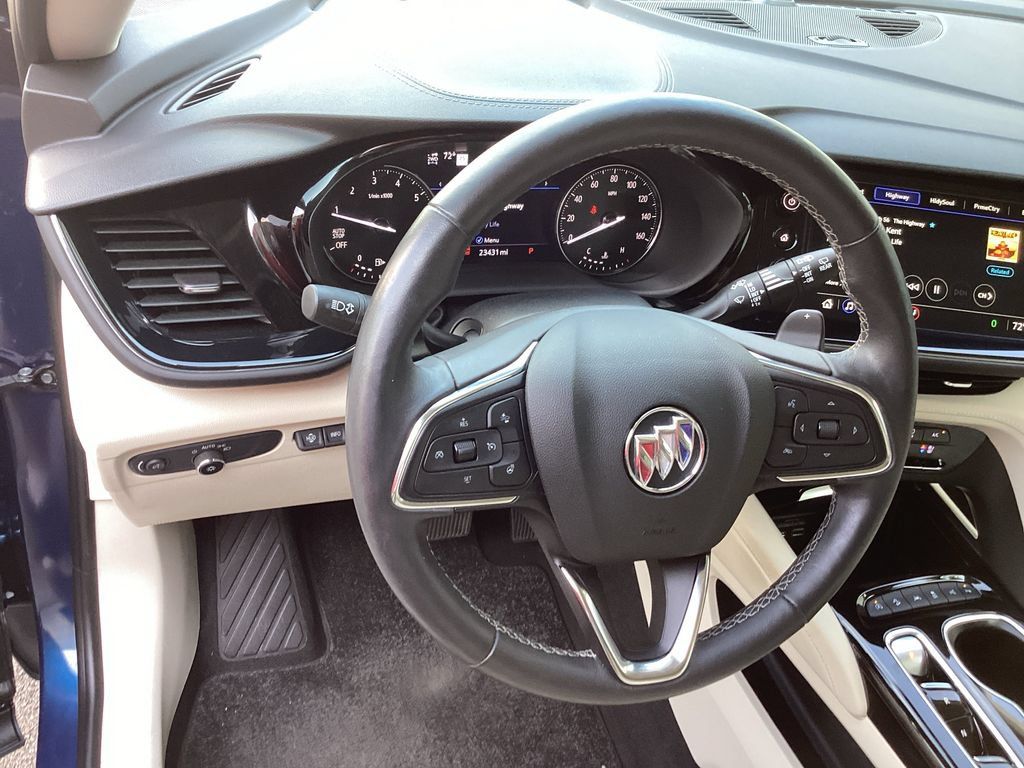 Used 2023 Buick Envision Avenir AWD/4WD image 17