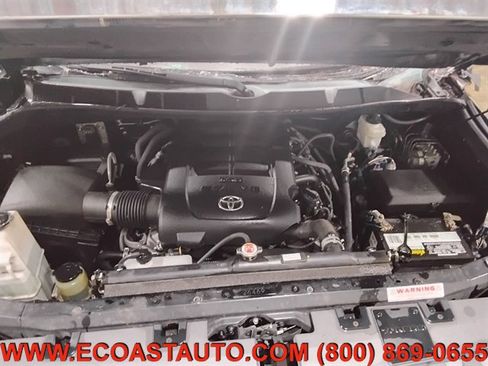 Used 2021 Toyota Tundra SR5 w/ TRD Off-Road Package AWD/4WD image 9