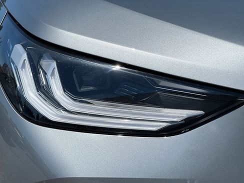 Used 2025 BMW X3 xDrive30i w/ Premium Package image 10