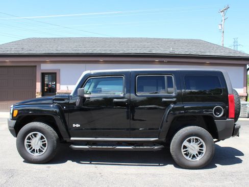 Used 2007 HUMMER H3 AWD/4WD image 10