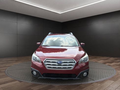 Used 2017 Subaru Outback 2.5i Premium AWD/4WD image 3