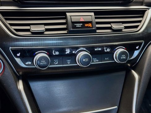 Used 2022 Honda Accord Sport image 10