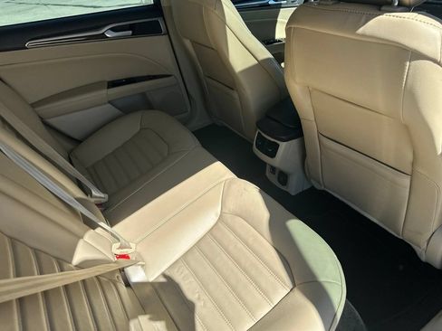 Used 2015 Ford Fusion Energi SE FWD image 32