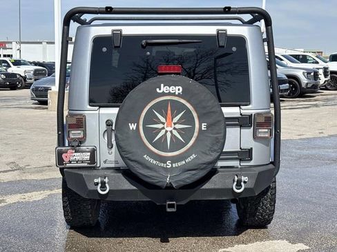 Used 2013 Jeep Wrangler Sahara image 5