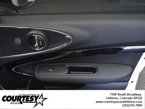 Used 2022 MINI Cooper Clubman S w/ Premium Package image 29