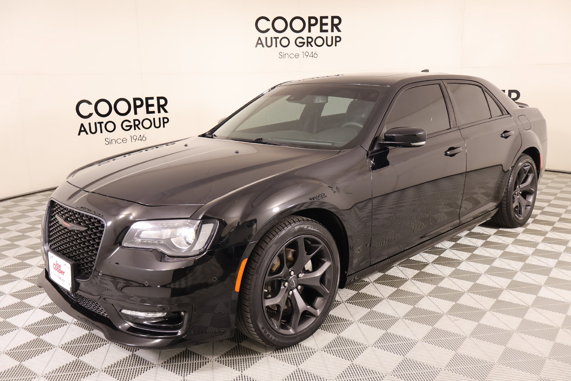 Used 2023 Chrysler 300 S w/ Comfort Group RWD image 11