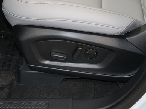 New 2026 Ford Explorer Active image 21