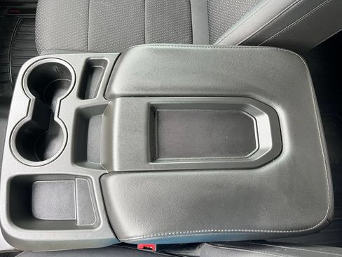 Used 2020 Chevrolet Silverado 1500 Custom Trail Boss w/ Custom Convenience Package AWD/4WD image 28