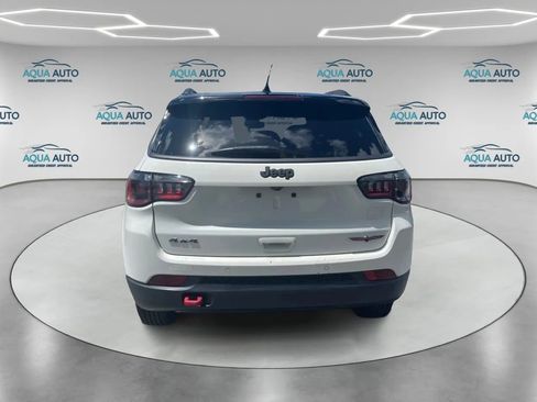 Used 2021 Jeep Compass Trailhawk image 4