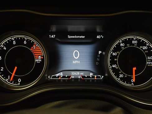 Used 2021 Jeep Cherokee Latitude Lux w/ Sun & Sound Group image 23