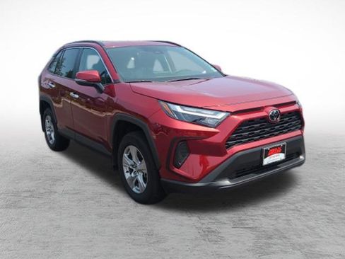 Certified 2025 Toyota RAV4 XLE w/ Convenience Package AWD/4WD image 3