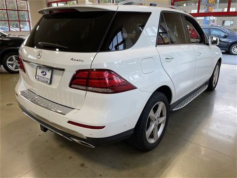 Used 2017 Mercedes-Benz GLE 350 4MATIC image 4