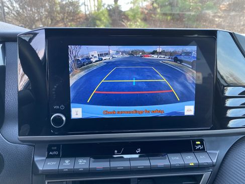 Certified 2025 Toyota Camry SE image 15