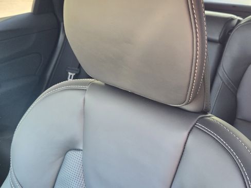 Used 2026 Volvo XC60 B5 Ultra w/ Protection Package Premier AWD/4WD image 18
