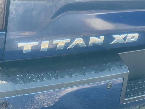 Used 2018 Nissan Titan PRO-4X w/ Pro-4x Utility Package AWD/4WD image 6