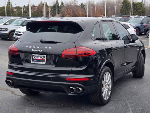 Used 2017 Porsche Cayenne S Platinum image 12