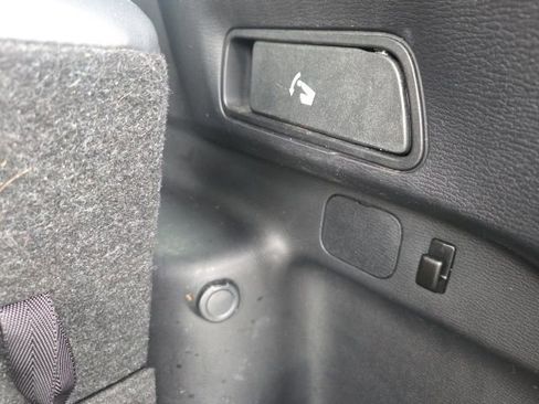 Used 2022 Mitsubishi Outlander SE image 12