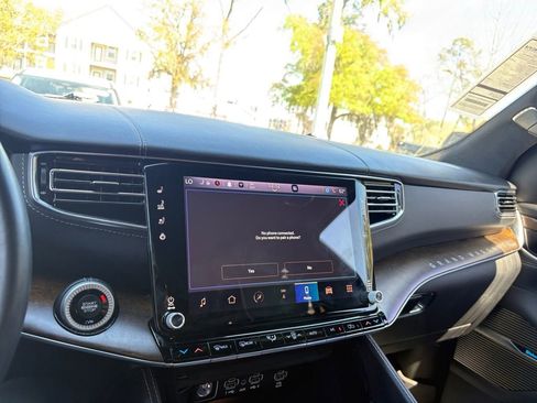 Used 2022 Jeep Grand Wagoneer Series II w/ Premium Group II image 22