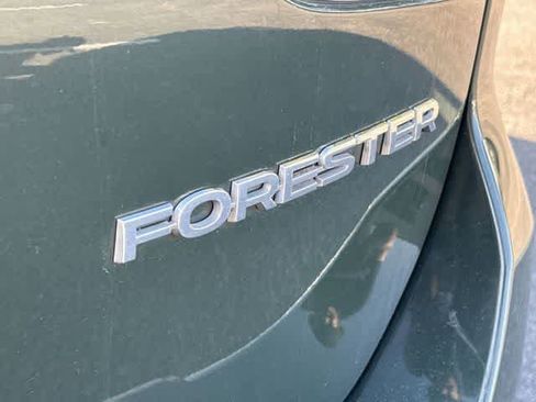 Used 2022 Subaru Forester Premium w/ Popular Package #3 AWD/4WD image 12