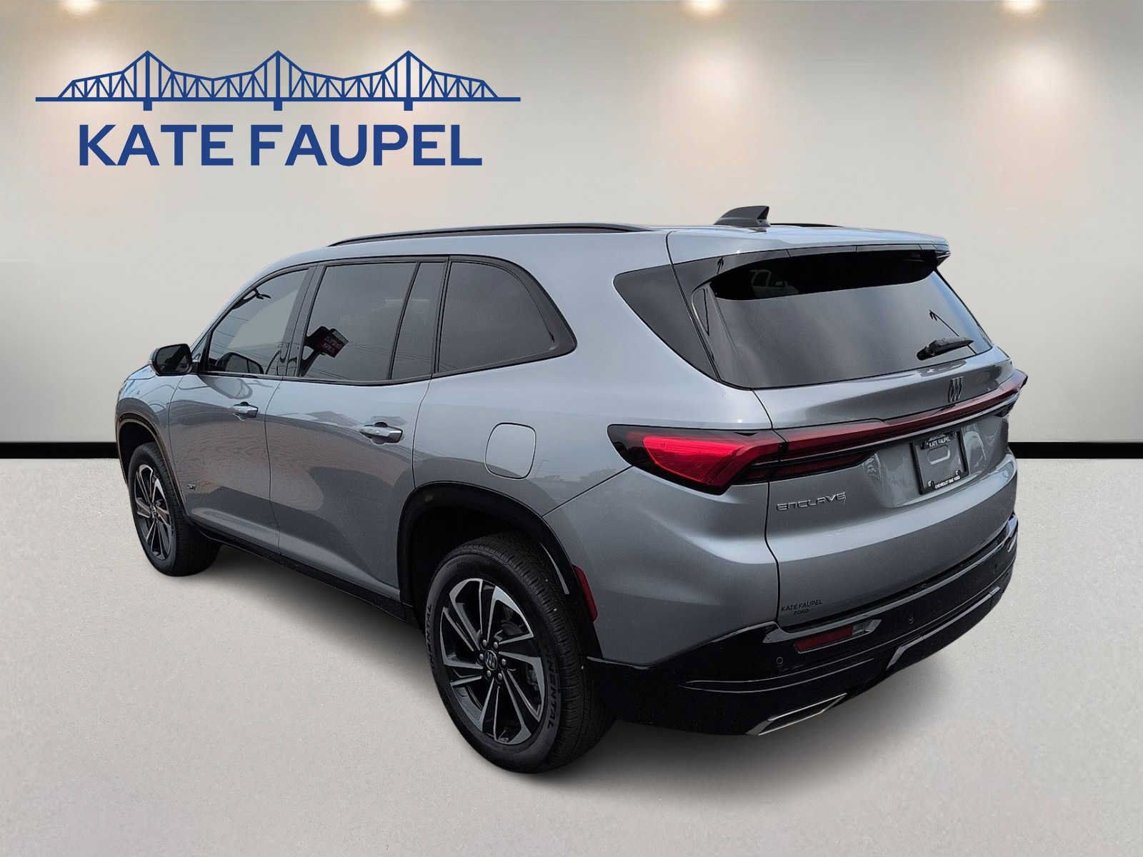 Used 2025 Buick Enclave Sport Touring FWD image 5