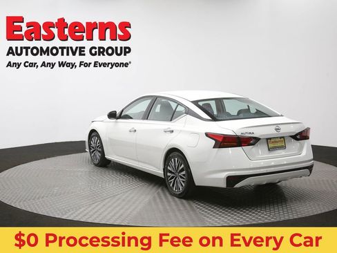 Used 2025 Nissan Altima 2.5 SV FWD image 64