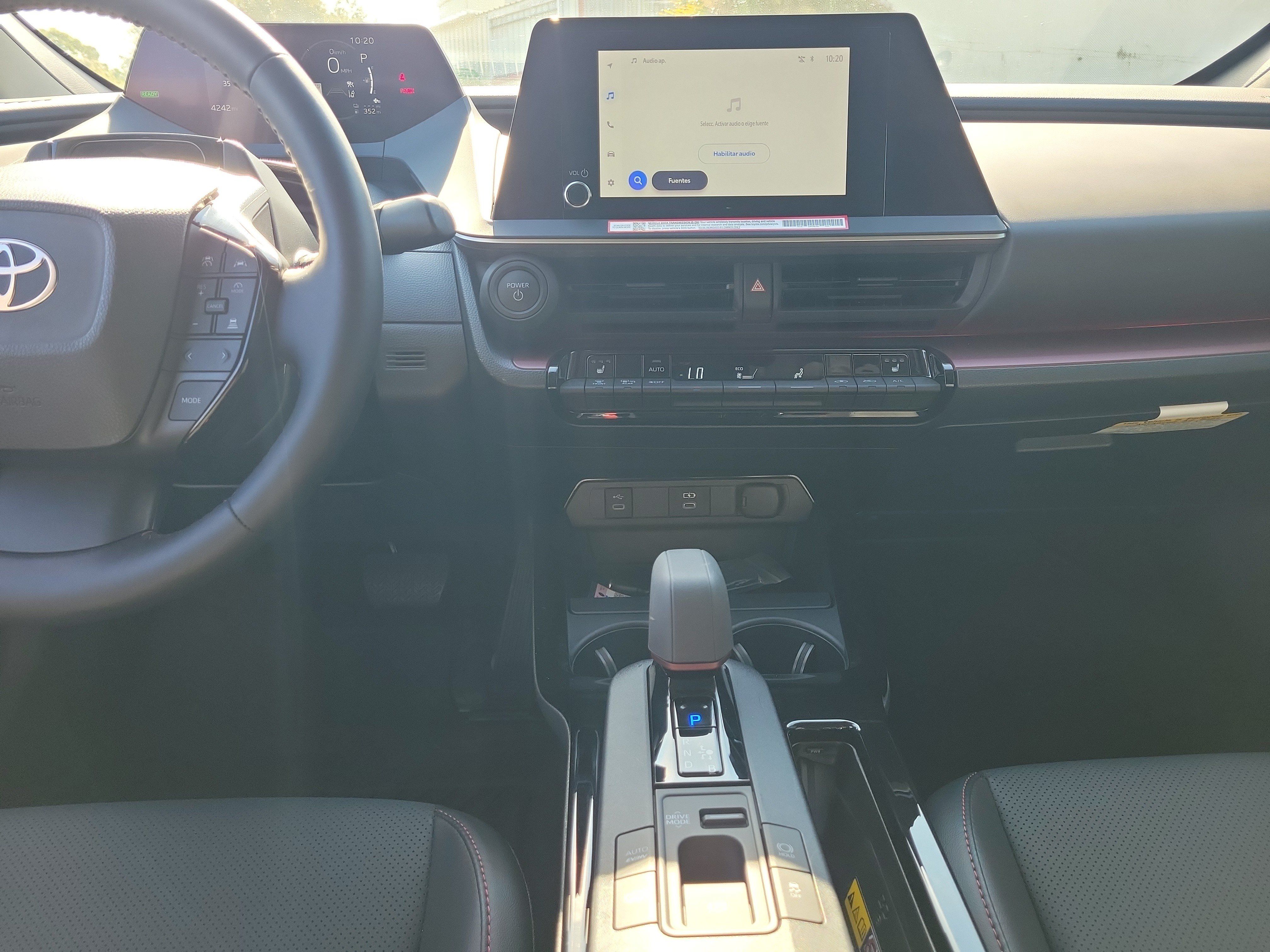 Used 2026 Toyota Prius Plug-In Hybrid FWD image 16