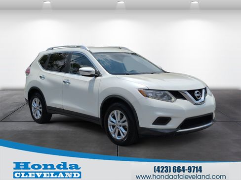 Used 2016 Nissan Rogue SV FWD image 1