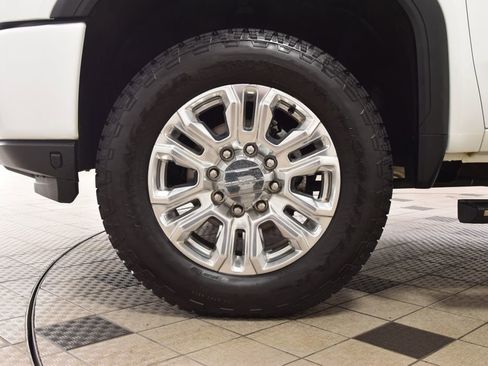 Used 2023 GMC Sierra 3500 Denali image 27