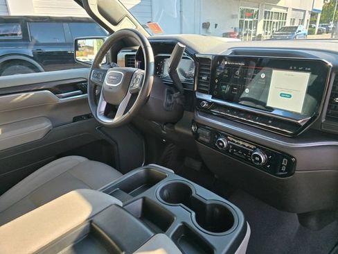 Used 2025 GMC Sierra 1500 SLT AWD/4WD image 13