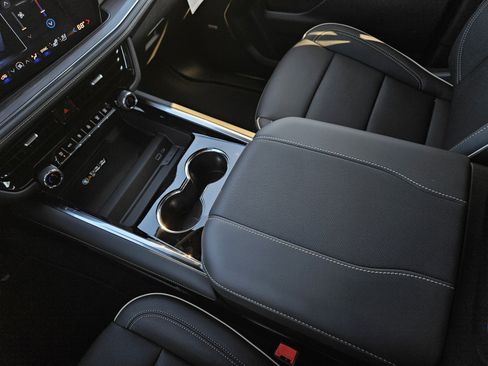 New 2026 Chevrolet Tahoe Premier w/ Sun And Tow Package image 23