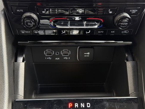 New 2025 Jeep Grand Cherokee Limited image 16