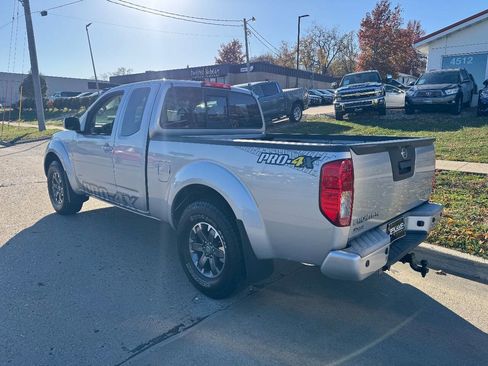 Used 2016 Nissan Frontier PRO-4X image 3