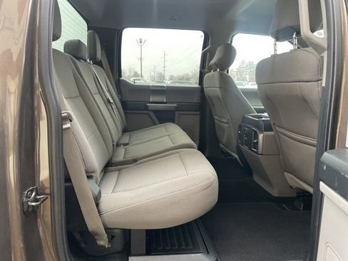 Used 2017 Ford F250 XLT w/ XLT Premium Package image 19