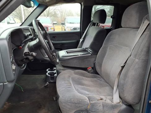 Used 2001 Chevrolet Silverado 1500 LS w/ Firm Ride Suspension Pkg image 11