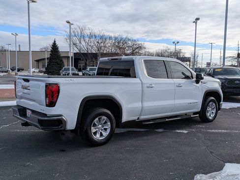 Used 2025 GMC Sierra 1500 SLE image 9