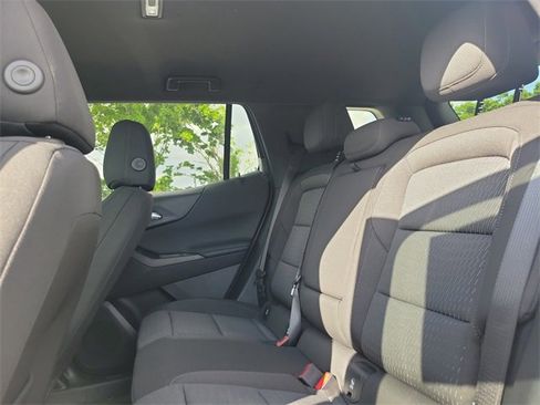 New 2026 Chevrolet Equinox LT image 6