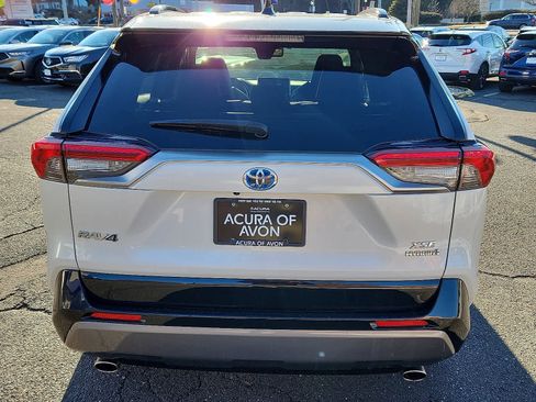 Used 2019 Toyota RAV4 XSE image 6