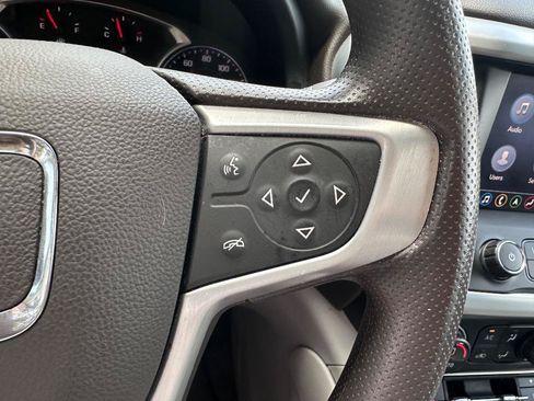 Used 2021 GMC Acadia SLE w/ Driver Convenience Package FWD image 14
