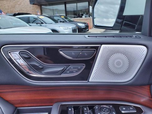 New 2023 Lincoln Navigator L Reserve image 40