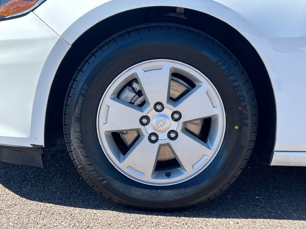 Used 2024 Chevrolet Malibu LS FWD image 23