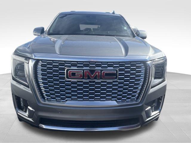 Used 2023 GMC Yukon XL Denali w/ Advanced Technology Package AWD/4WD image 21