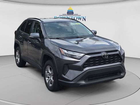 Used 2022 Toyota RAV4 XLE AWD/4WD image 1