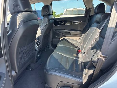 Used 2017 Kia Sorento EX w/ EX Advanced Touring Package FWD image 8