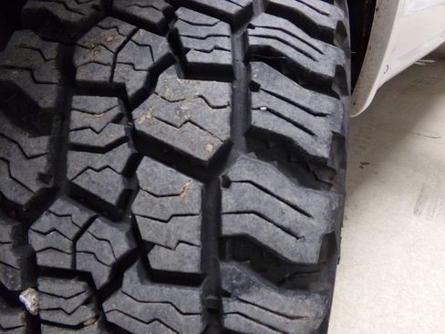 Used 2018 Ford F150 Platinum w/ Equipment Group 701A Luxury image 28