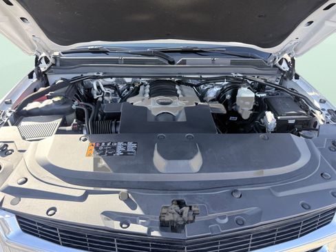 Used 2018 Cadillac Escalade Premium Luxury image 23