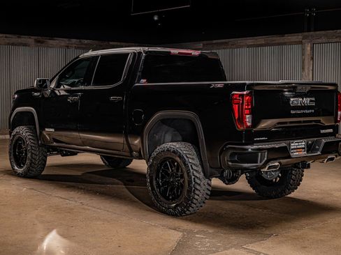 Used 2024 GMC Sierra 1500 Elevation w/ X31 Off-Road Package AWD/4WD image 7