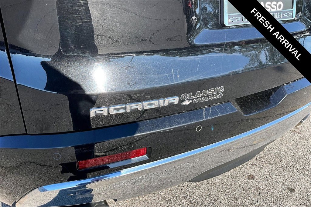 Used 2018 GMC Acadia Denali w/ Technology Package AWD/4WD image 23