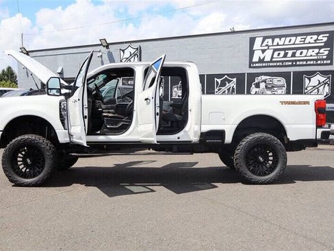 Used 2024 Ford F350 Platinum w/ Tremor Off-Road Package AWD/4WD image 38