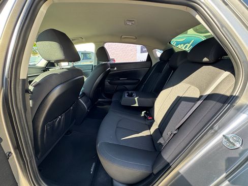 Used 2016 Kia Optima LX FWD image 23