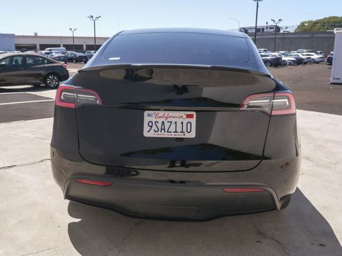 Used 2021 Tesla Model Y Long Range AWD/4WD image 8